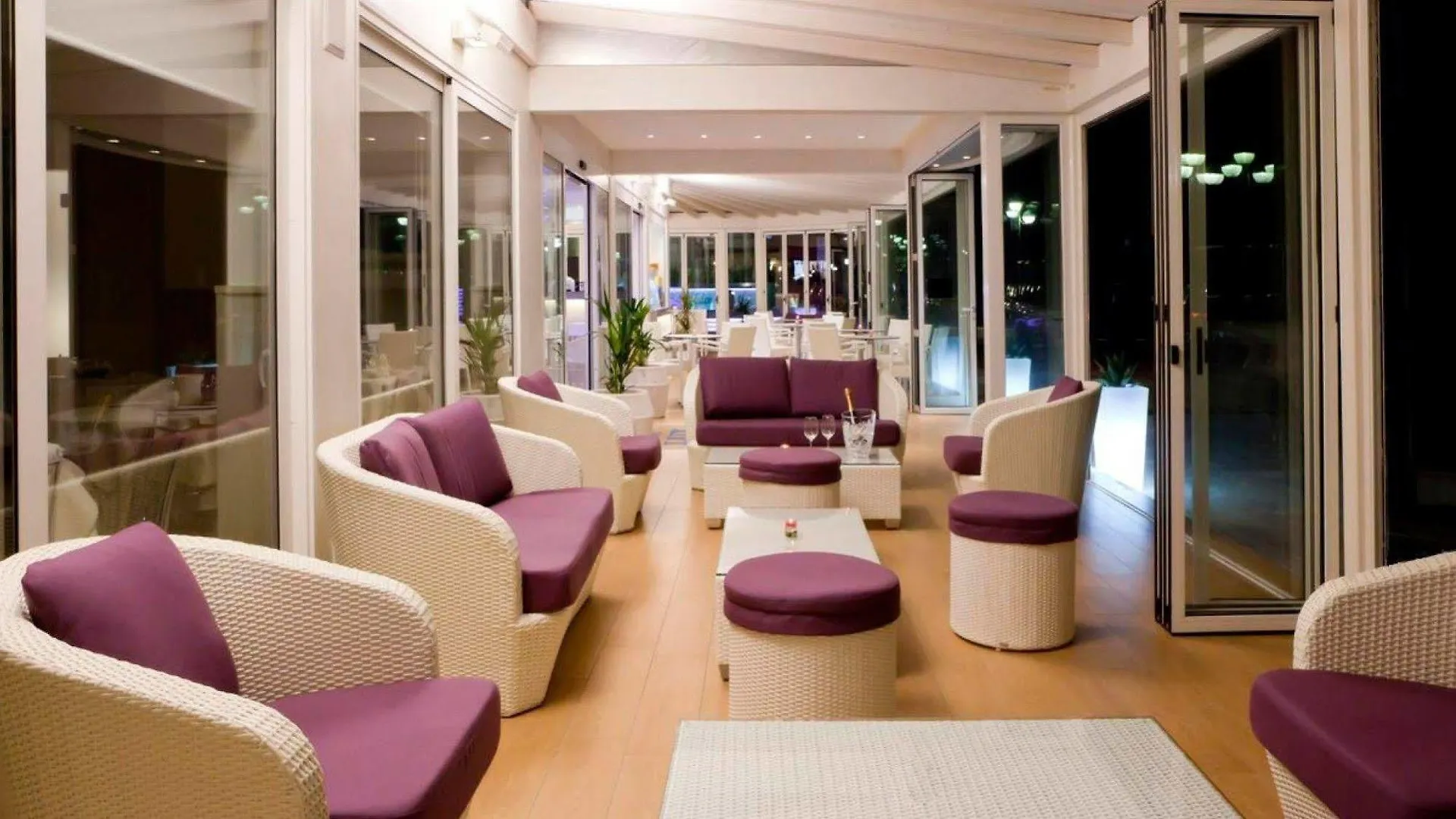 Hotel Lux Καόρλε